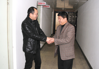 我院响应区政府号召向基层建设年活动帮扶村捐赠图书