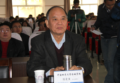 我院组织师生观看中国共产党第十八次全国代表大会开幕式