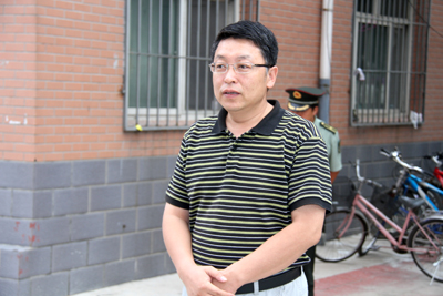 学院领导慰问军训教官