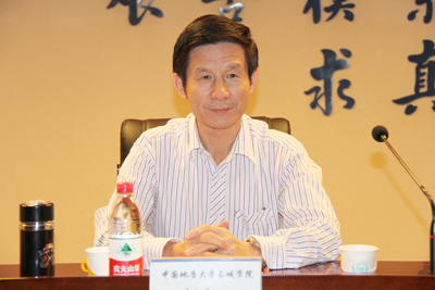 2012年教师节表彰大会隆重举行