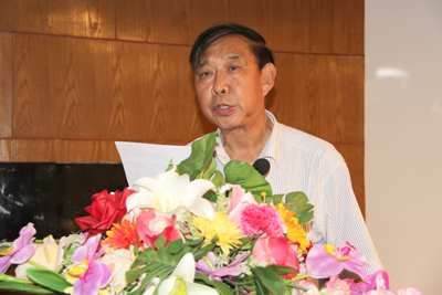 2012年教师节表彰大会隆重举行