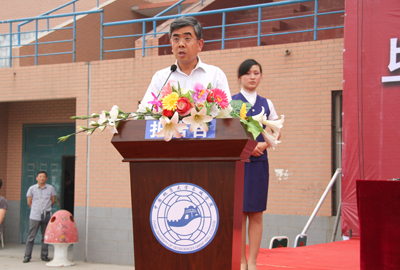 学院举行2012届毕业典礼暨学位授予仪式