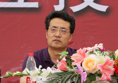 学院举行2012届毕业典礼暨学位授予仪式