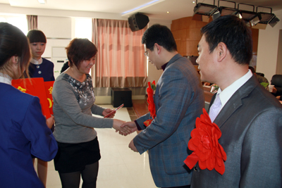 贺阳公司举行2011年度先进单位、先进个人表彰大会