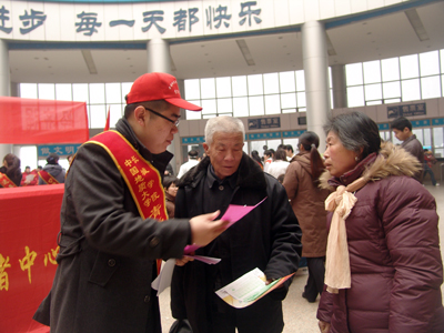 我院志愿者中心举办3.5“雷锋情、携手行”系列活动