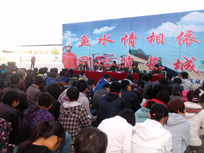 我院举行“掌握消防知识,共建和谐校园” 消防日主题宣传活动