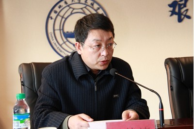 我院隆重召开2011届毕业生就业工作总结表彰暨2012届毕业生就业目标责任书签约大会