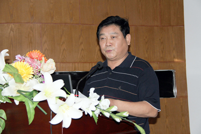 学院召开2011年暑期实习实践总结交流暨表彰大会