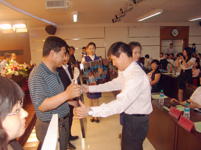 积极探索应用型人才培养模式  全力搭建就业实习平台——我院召开第一届校企共建大学生就业实习基地洽谈签约会