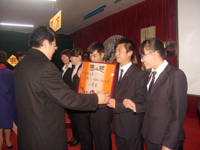 工程技术系夺得我院2010年大学生辩论赛冠军