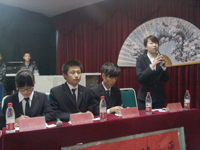 工程技术系夺得我院2010年大学生辩论赛冠军
