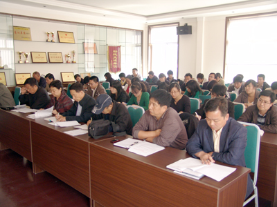 学院召开安全宣传教育月活动动员大会