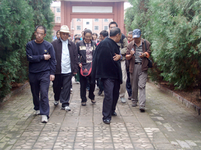 我院组织教职工赴河北曲阳县进行地质考察