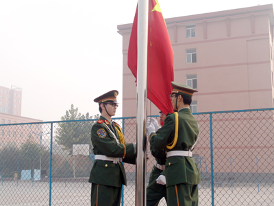 我院开展“升国旗、唱国歌”主题活动