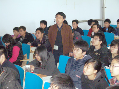 北京市高等学校教学名师陈建强教授来院授课