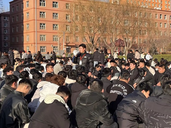 欢迎回家|保定理工学院|管理学院|欢迎回家同筑梦，携手新程共扬帆
