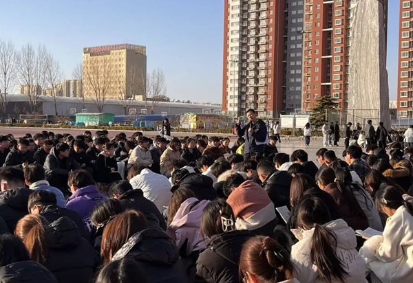 欢迎回家|保定理工学院|管理学院|欢迎回家同筑梦，携手新程共扬帆