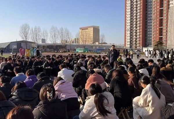 欢迎回家|保定理工学院|管理学院|欢迎回家同筑梦，携手新程共扬帆