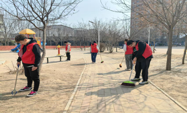 党建引领|保定理工学院|管理学院|传承红色基因，践行雷锋精神