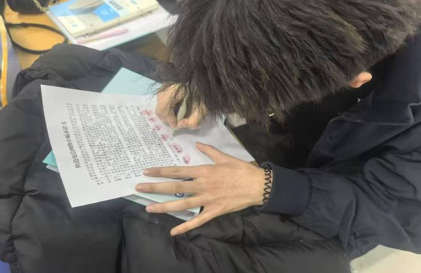 安全教育|保定理工学院|管理学院|开展反诈主题班会，筑牢校园安全防线