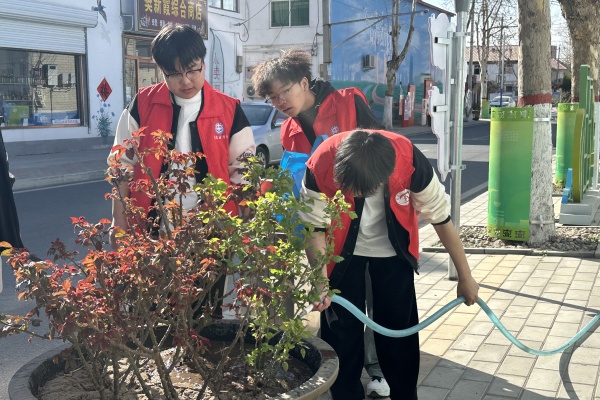 【青春筑梦，志愿逐光】保定理工学院经济学院青年志愿者服务队走进东小庄村开展志愿服务活动