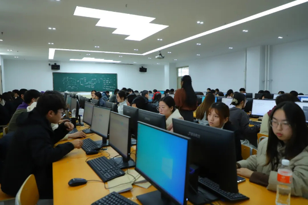 保定理工学院专科专业详解~计算机应用技术专业