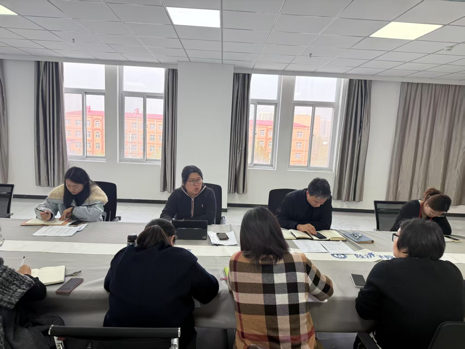 【评促提升，共谋发展】对标整改抓落实，全力攻坚促提升——经济学院召开诊断性评估工作推进会