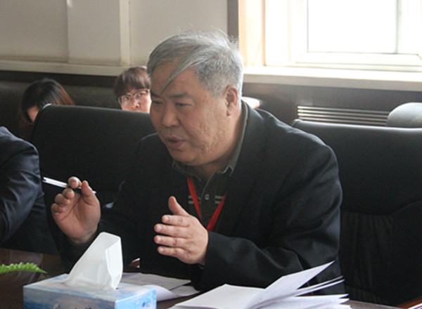 我校召开2016年度安全稳定工作会议