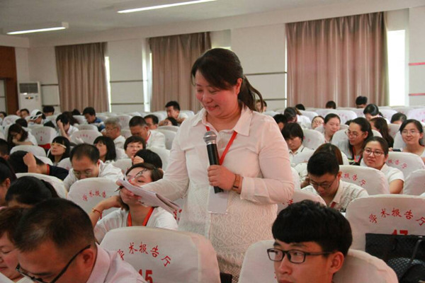我校召开关于教改立项书撰写的思路与方法讲座