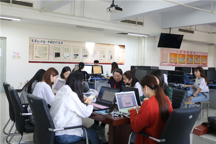 六年参赛，六年获奖，这次又是国家团体一等奖、指导教师一等奖、学生个人一等奖