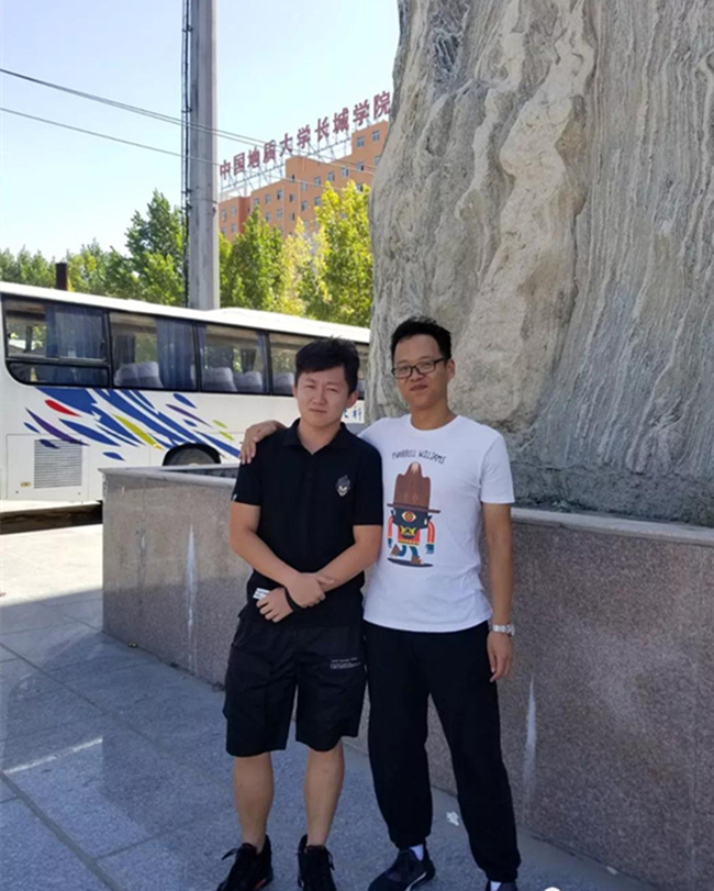 在抗洪抢险中体现价值---我校学生薛锦霄抗洪事迹