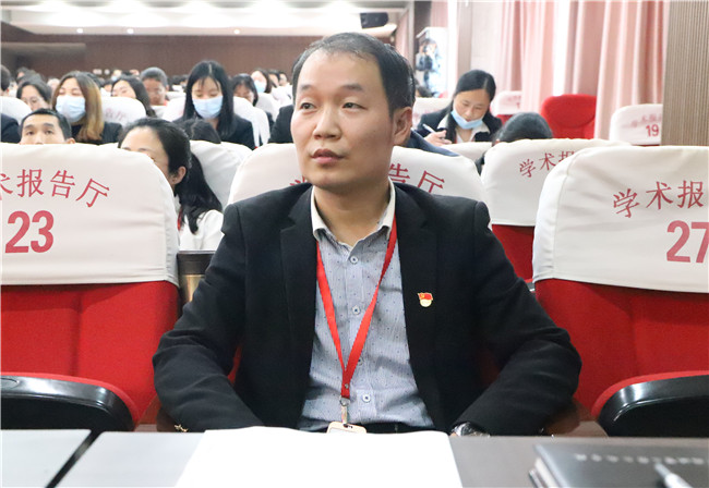 提升科研创新能力 激发科研内生动力——我校召开“科研的六个关卡”专题讲座