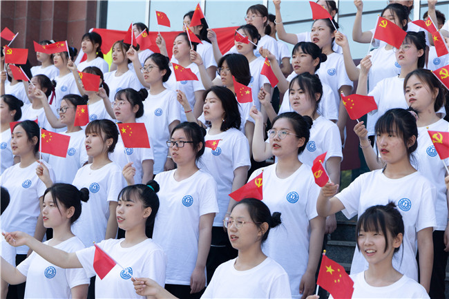不忘初心 牢记使命—— 我校学生唱响《岁月征程》以青春之歌献礼建党百年并拍摄MV