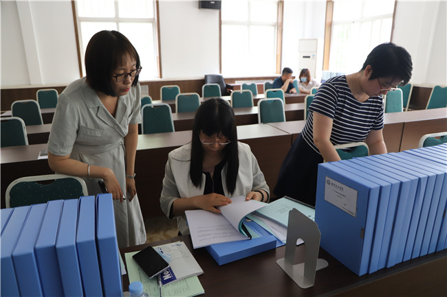 省高校思想政治理论课质量评估专家组 莅临我校检查指导工作