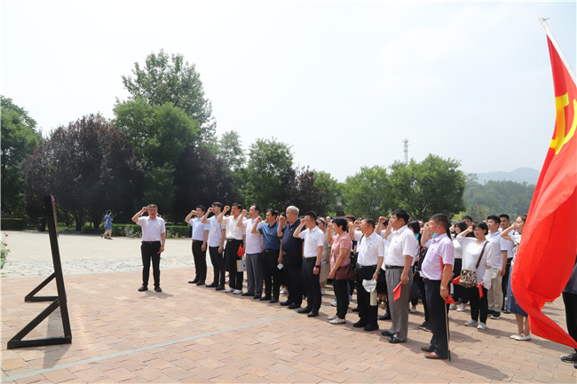 回顾历史溯根源 瞻仰先驱再起航——我校教职工党员再赴晋察冀边区革命纪念馆参观学习