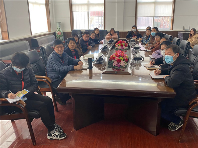 我校组织党员收看河北省第十次党代会