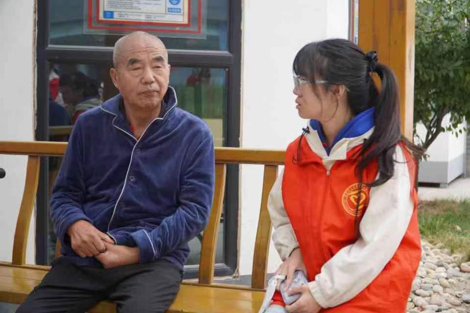 志愿服务暖人心,养老院里筑真情