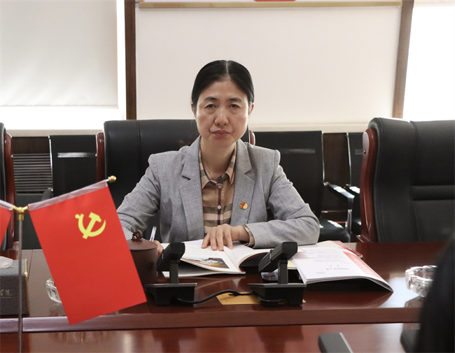 中共保定理工学院委员会召开党委理论学习中心组（扩大）学习会议