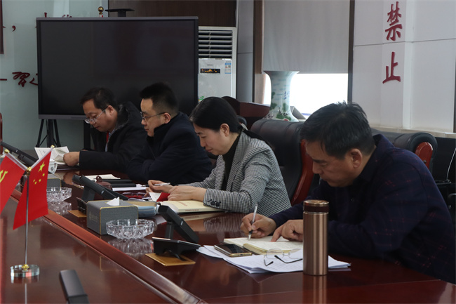 中共保定理工学院委员会召开党委理论学习中心组（扩大）学习会议