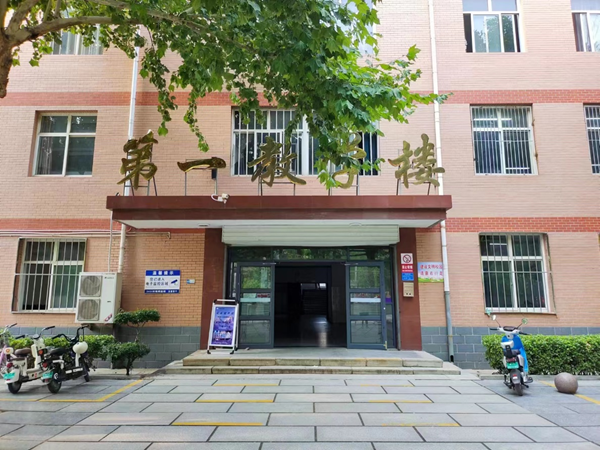 保定理工学院||管理学院||叮咚，你有一篇校园介绍请查收！