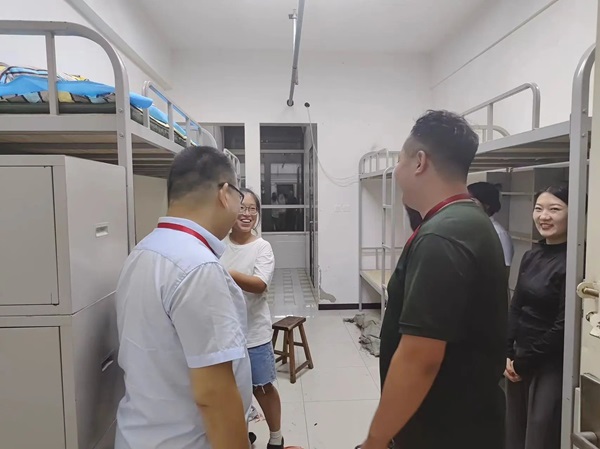 保定理工学院||管理学院||叮咚，你有一篇校园介绍请查收！