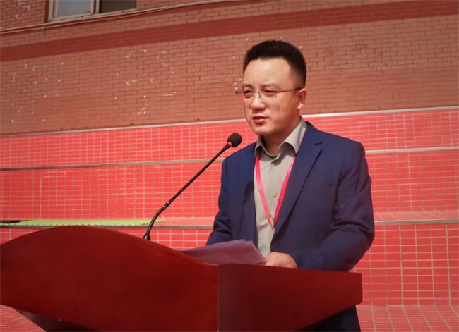 保定理工学院隆重举行“国防后备营”成立暨授旗仪式