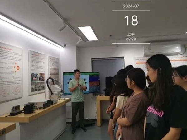 认识实习|保定理工学院|管理学院|科技探索 慧聚未来 信息管理与信息系统、电子商务及法律认识实习