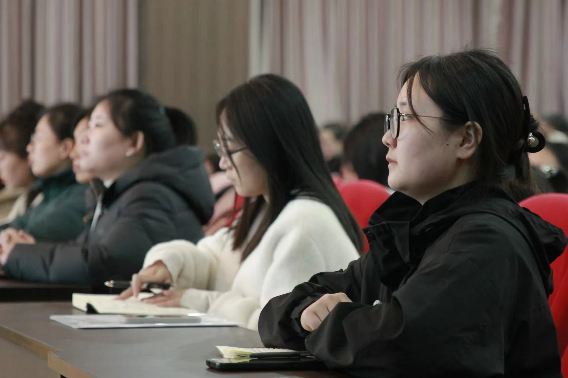 “一站式”学生服务|解码青春 助力成长|保定理工学院开展全校心理委员培训工作