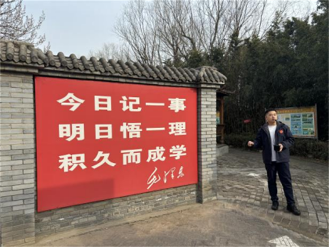 践行雷锋精神 奉献点亮青春——保定理工学院开展学习雷锋精神主题活动