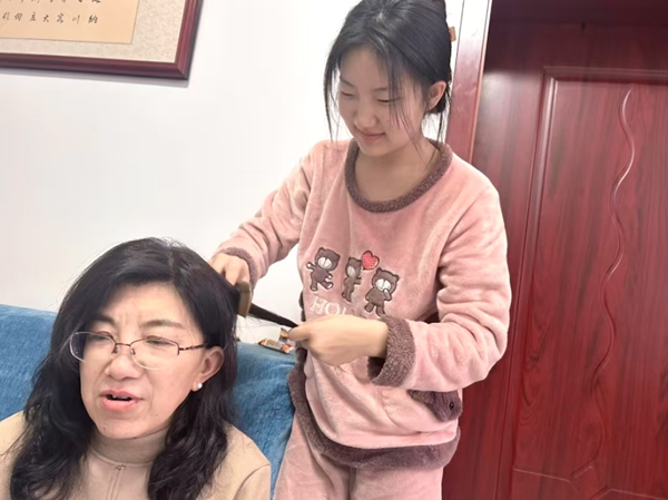 孝老爱亲（四）|保定理工学院|管理学院|养成教育育新苗，孝亲之举暖亲情