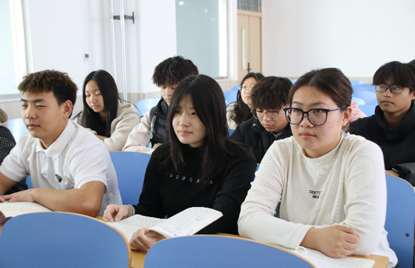 学风建设|保定理工学院|管理学院|学风建设正当时，小组学习展新姿