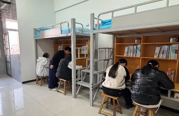 学风建设|保定理工学院|管理学院|学风建设正当时，小组学习展新姿