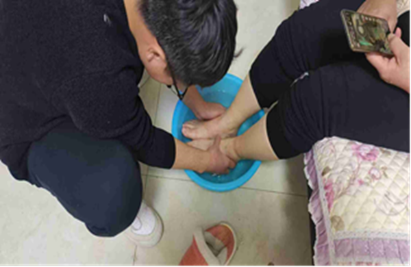 孝老爱亲（十）|保定理工学院|管理学院|养成教育润心田，孝老爱亲践于行