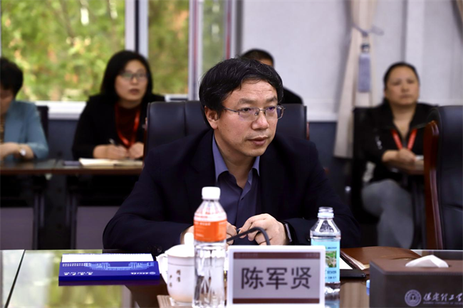 保定理工学院举行党委书记送任大会